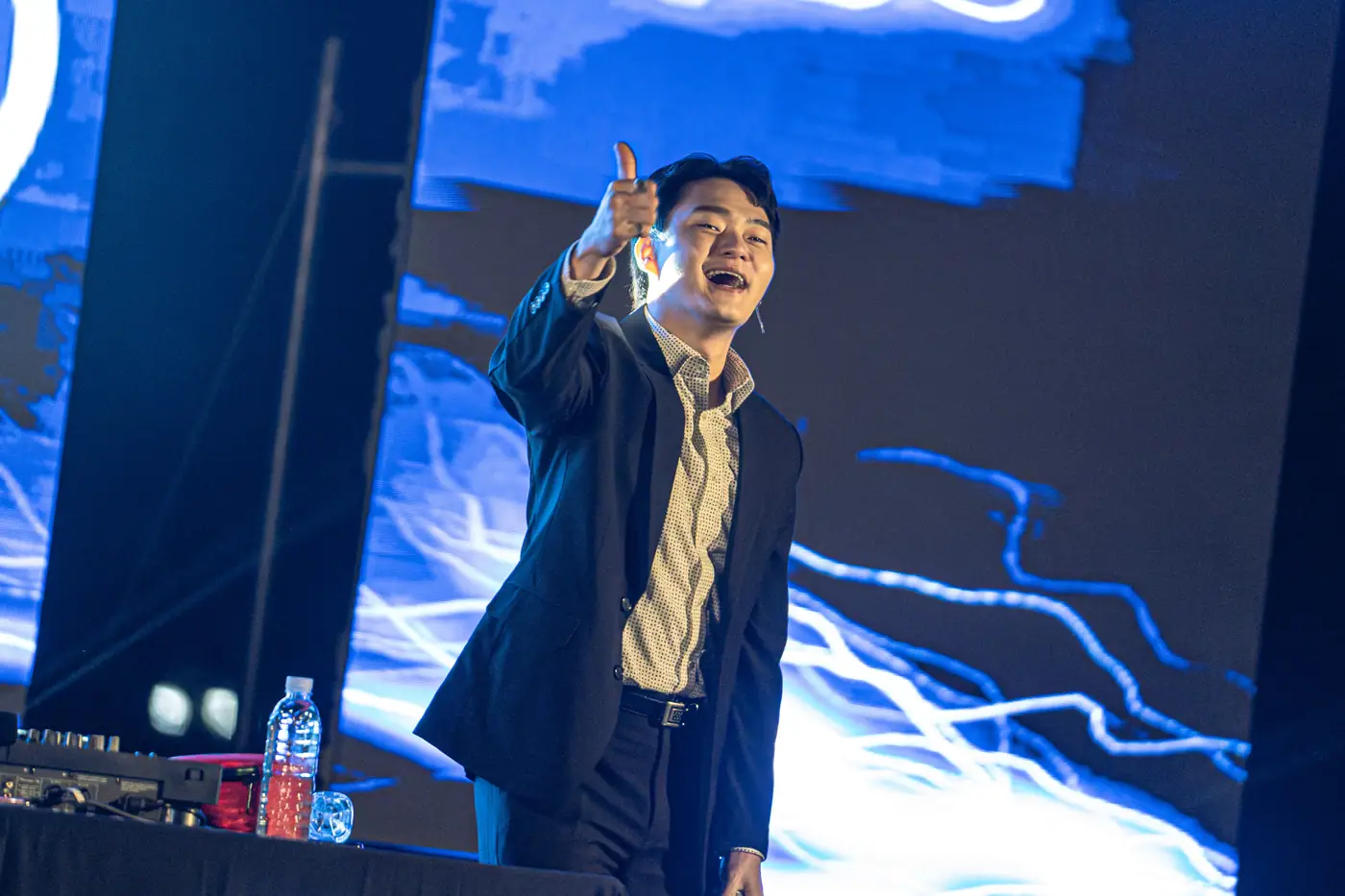 LOKI 공연 현장 사진 3